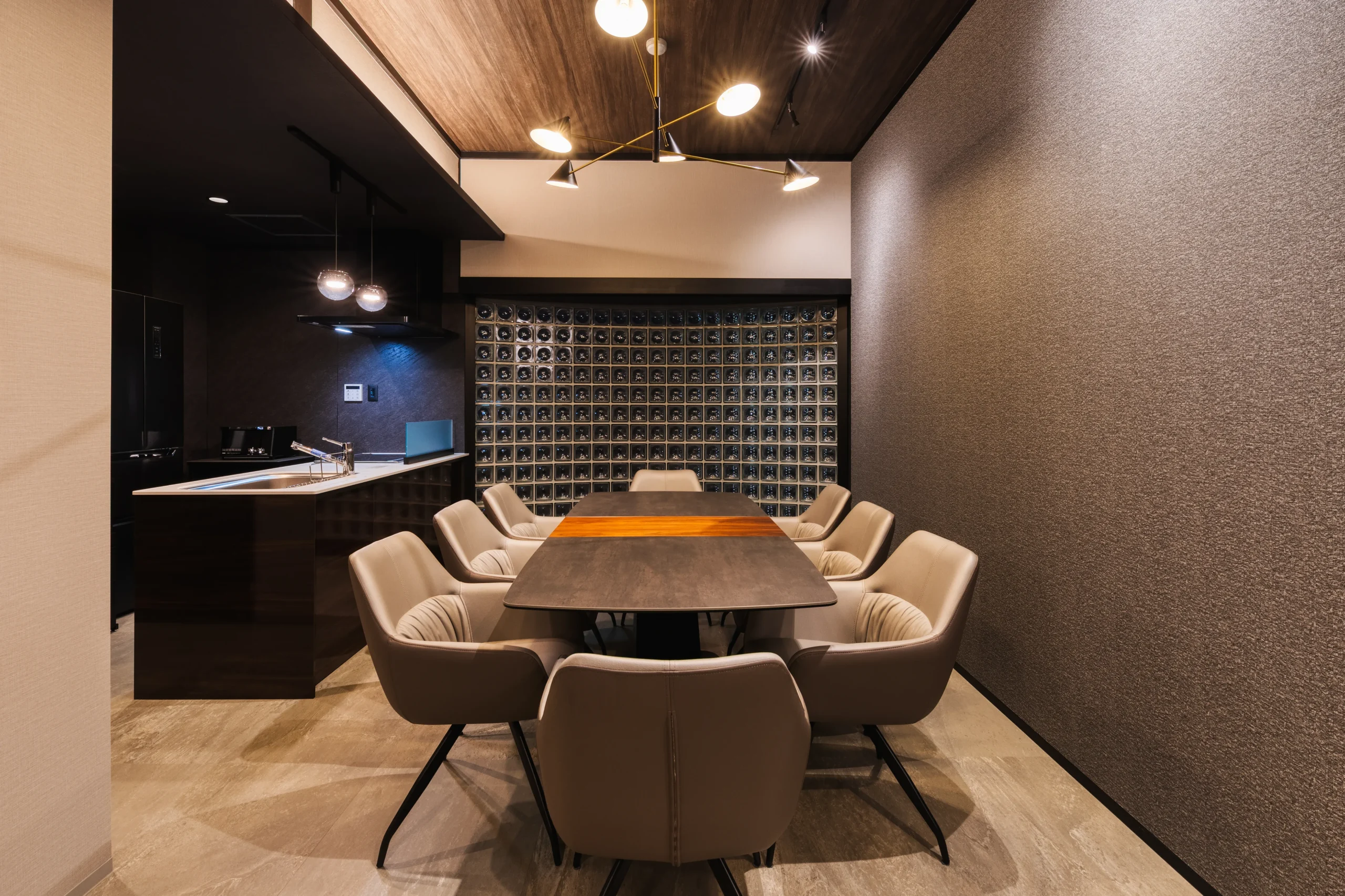 最上階オーナーズルーム改装 民泊